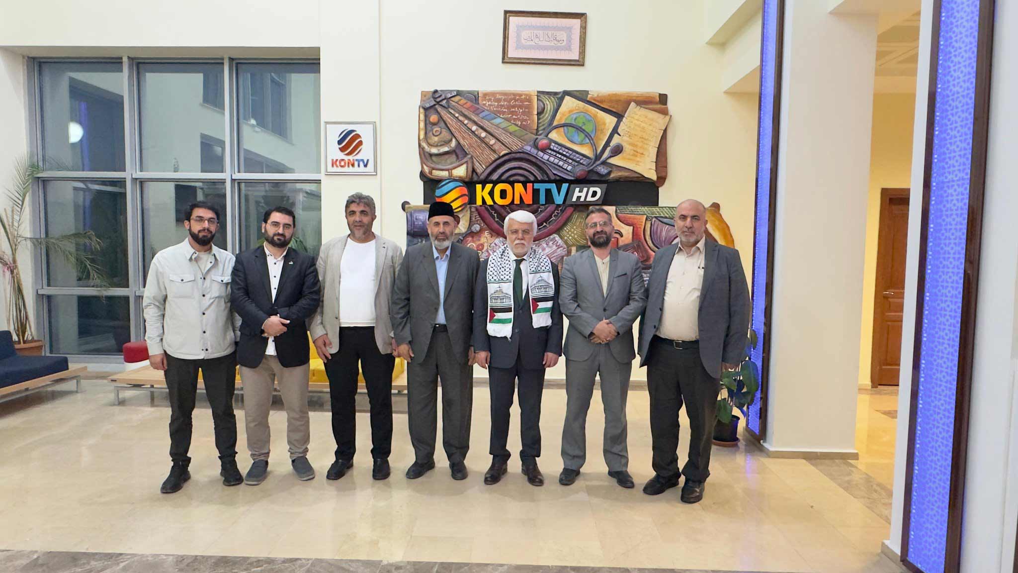 || Konya STK Platformu Filistin Alimler Birliği Başkanı Nevvaf Tekruri STK Platformu Başkanı Adem CEYLAN ile birlikte Anadolu Medya Grubu Vakfı Başkanı Ahmet ÖZER'i ziyaret etti. || Konya STK Platformu